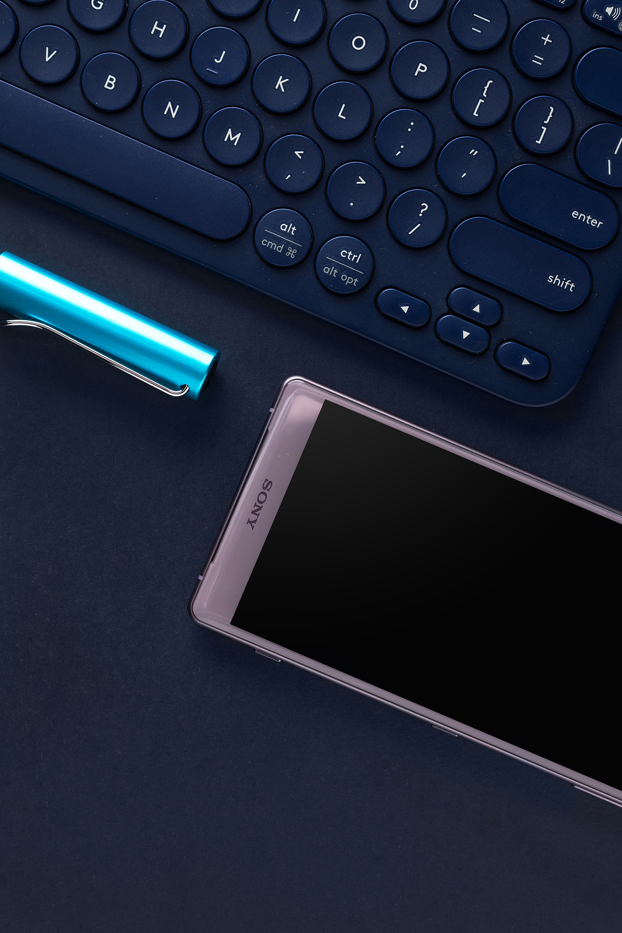 Xperia XZ2（图ZMTIwMTM5Njg4） - 产品摄影 - 站酷设计师pancakego原创素材 - 站酷ZCOOL