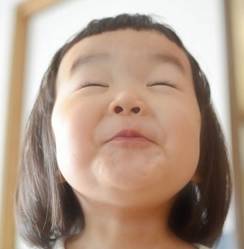 又画彩铅纸如何区分彩铅纸的正反面