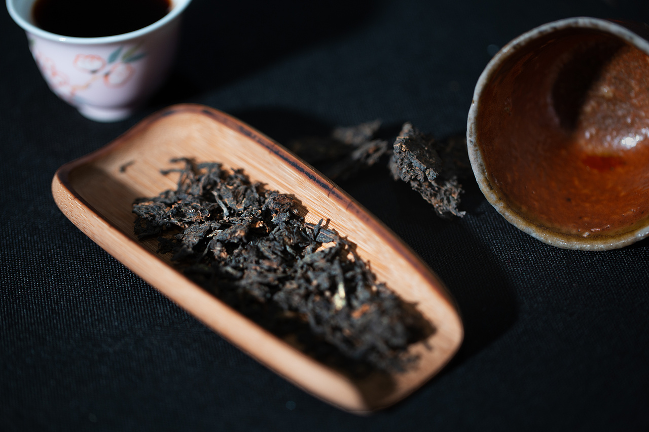 零八贰壹六堡茶拍摄|摄影|产品摄影|枯色922 - 原创作品 - 站酷 (zcoo