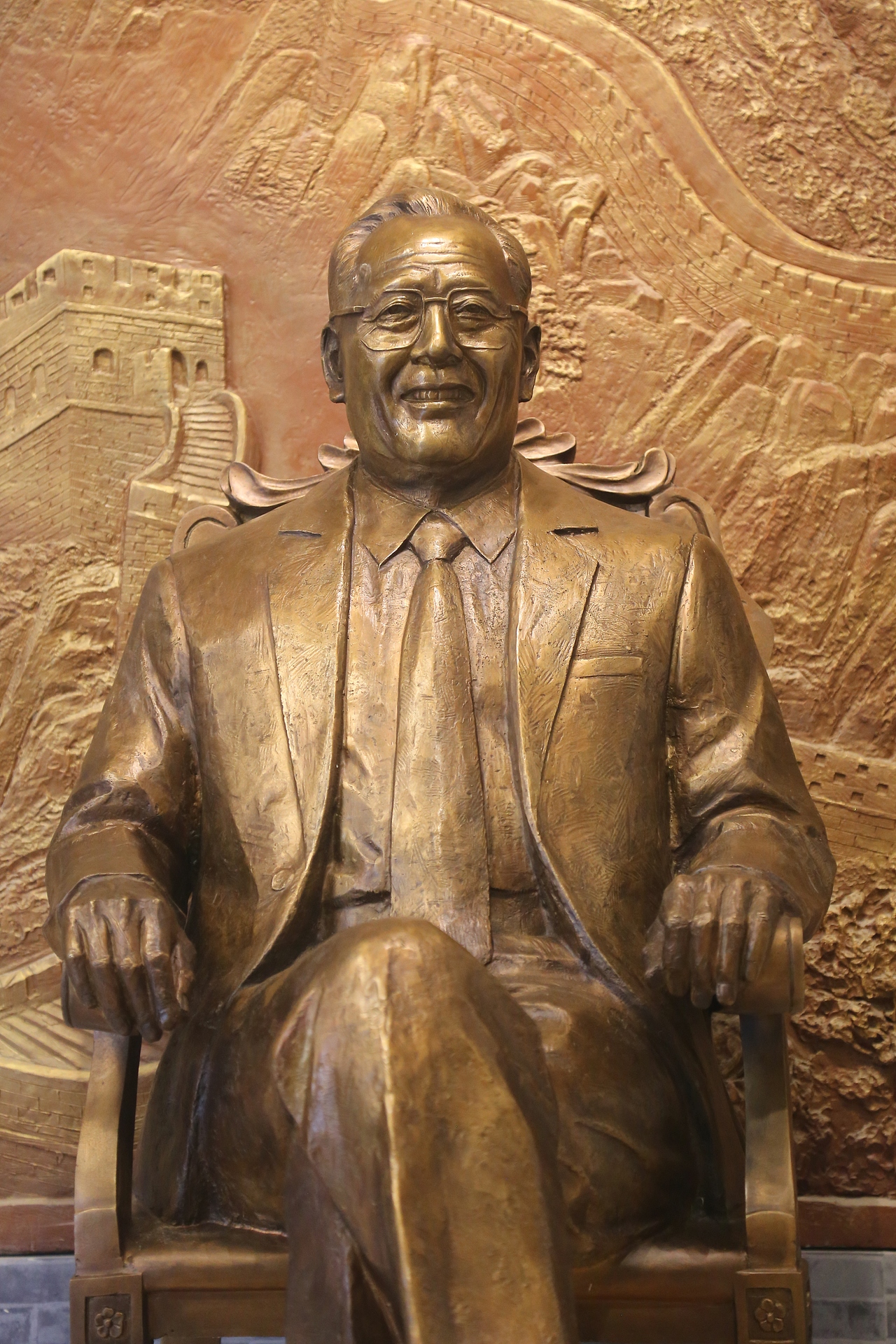 肖像雕塑：之（陈光中先生）刘杰作品（图ZMjA4MzMyNjY0） - 雕塑 - 站酷设计师刘杰雕塑作品原创素材 - 站酷ZCOOL