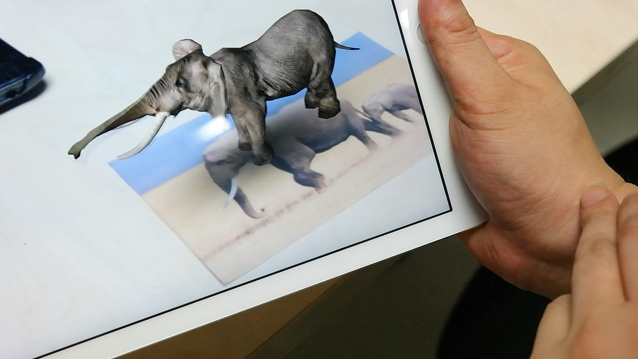 看完哥斯拉大战金刚,发个ar制作的动物打架,凑个热闹.