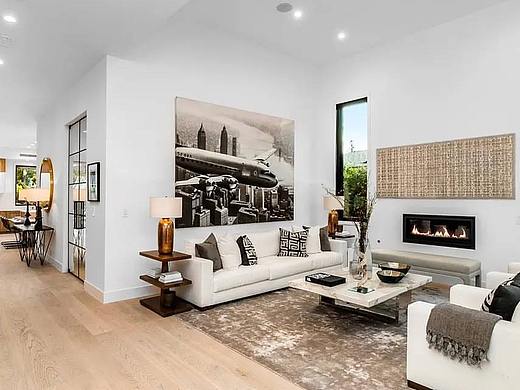 回归自然的现代极简主义住宅