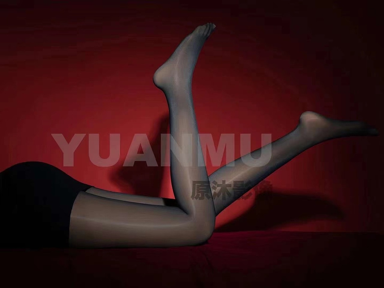 丝袜作品案例（图ZMzcxMjU5OTAw） - 产品摄影 - 站酷设计师原沐摄影原创素材 - 站酷ZCOOL