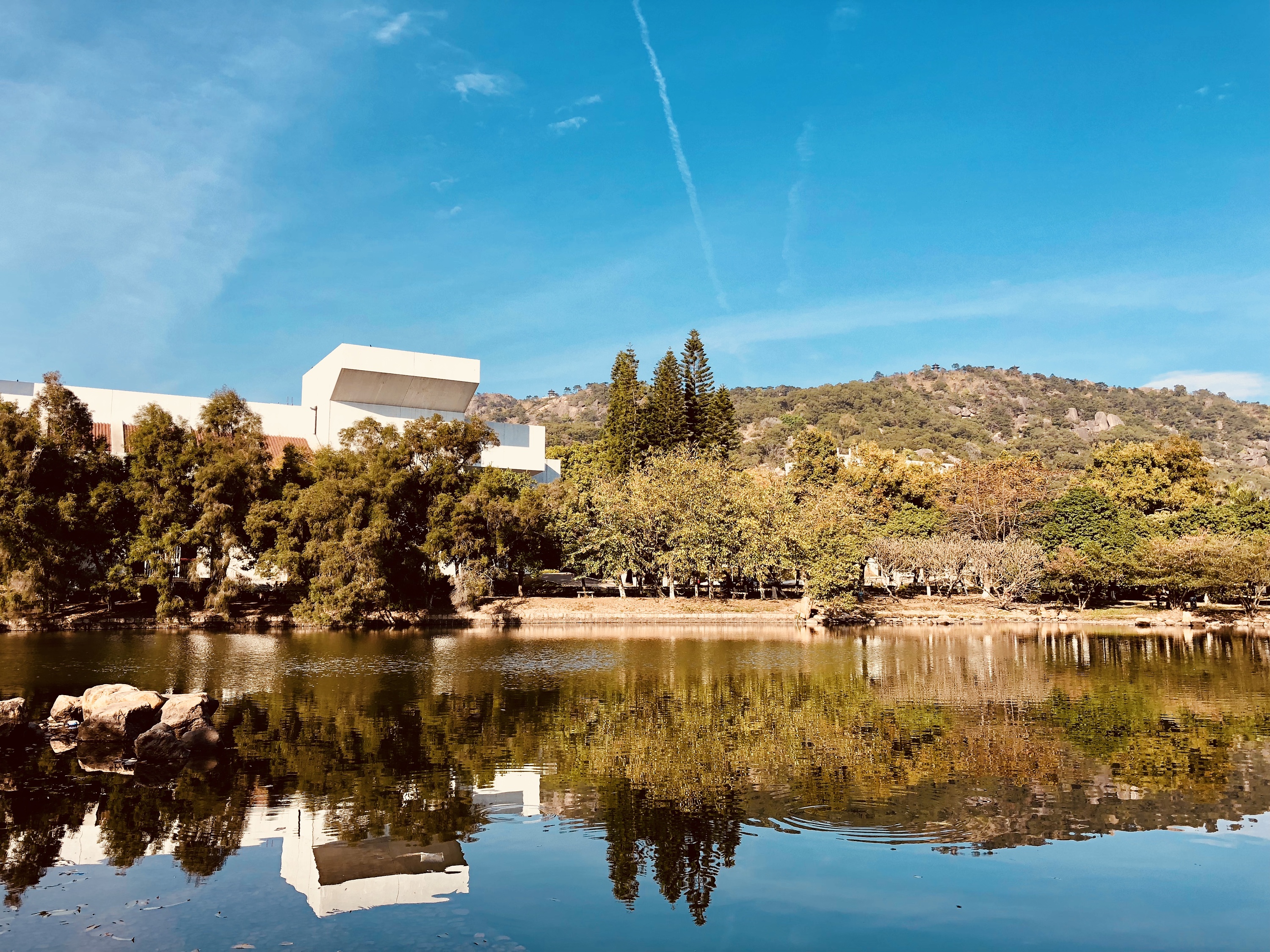 冬阳下的汕头大学