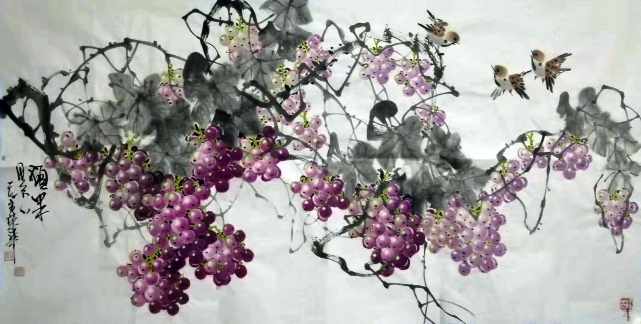 黄荣华笔下的葡萄水分饱满,丰盛充盈,墨彩交辉,生动自然