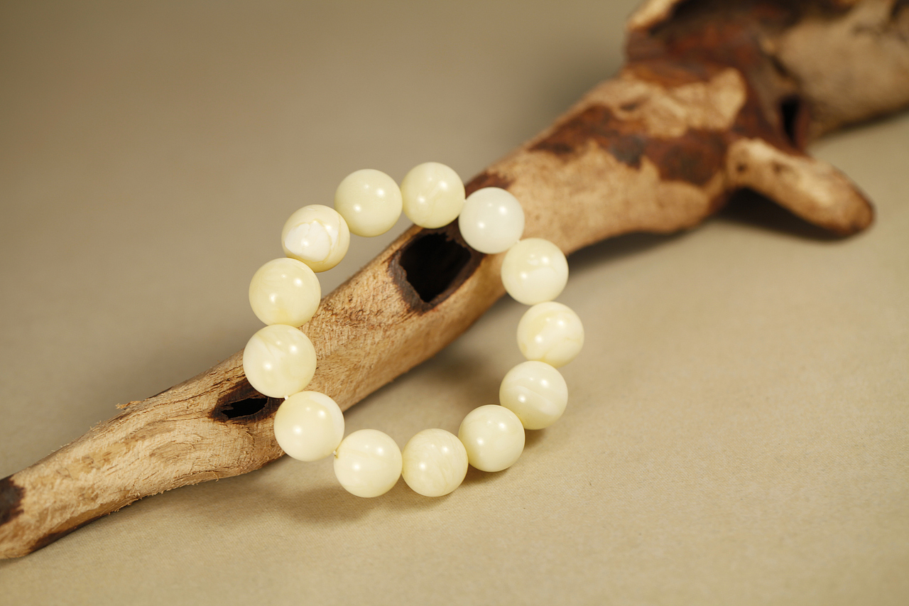 产品静物摄影电商产品拍摄餐具刀叉玉石拍摄琥珀蜜蜡（图ZMTQ0MjcxMTU2） - 产品摄影 - 站酷设计师睿杰嘉尔摄影公司原创素材 - 站酷ZCOOL