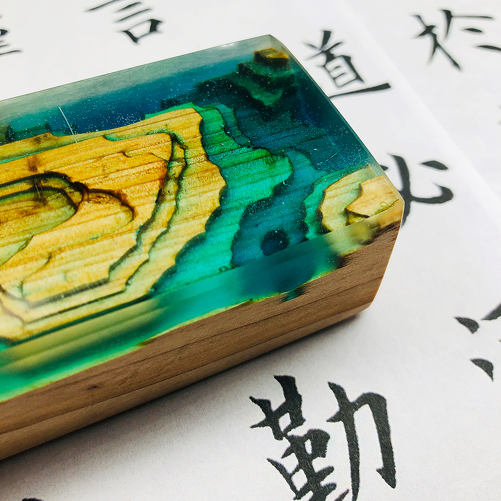 镇纸一枚（图ZMTU0NDE4OTIw） - 其他手工艺 - 站酷设计师胡涂肖像定制原创素材 - 站酷ZCOOL