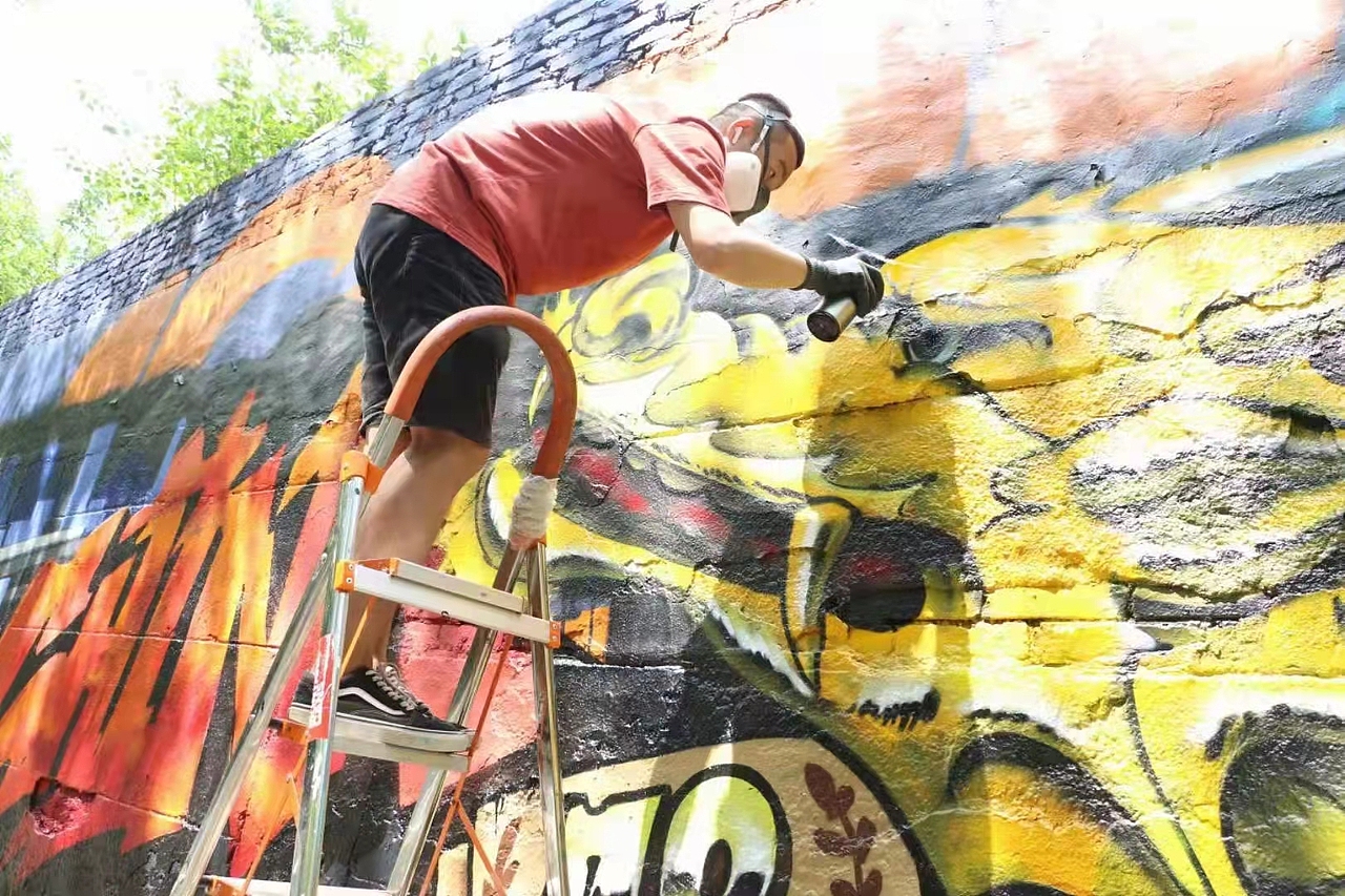 国庆节画了一幅为祖国庆生的作品