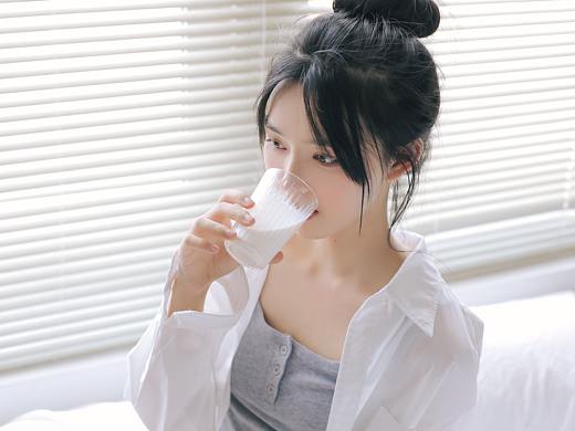 早睡早起，养成白皙牛奶肌🥛