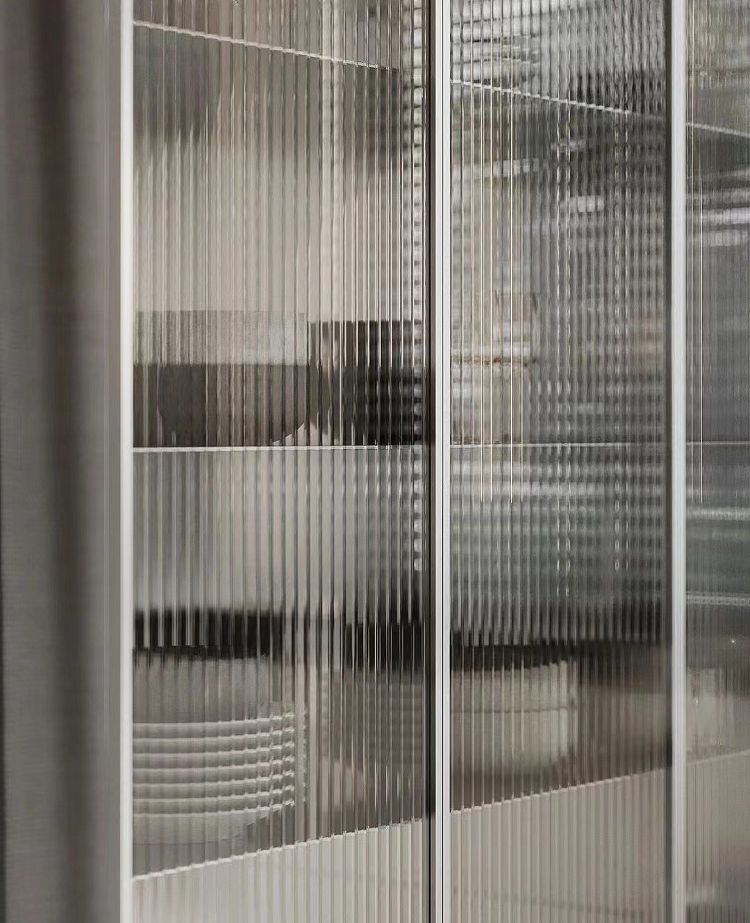 除掉装饰,只剩灵魂,处处彰显设计之美!