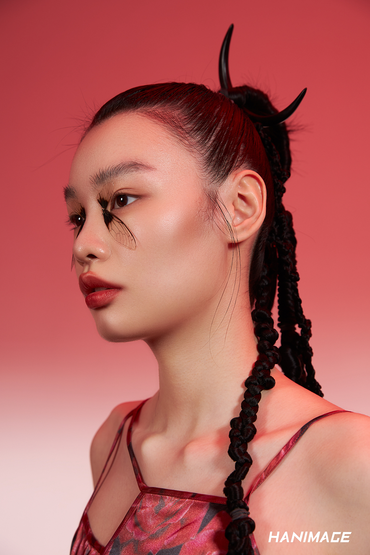 红翼（图ZMjkzMjk1NjIw） - 人像摄影 - 站酷设计师瀚视时尚摄影培训原创素材 - 站酷ZCOOL