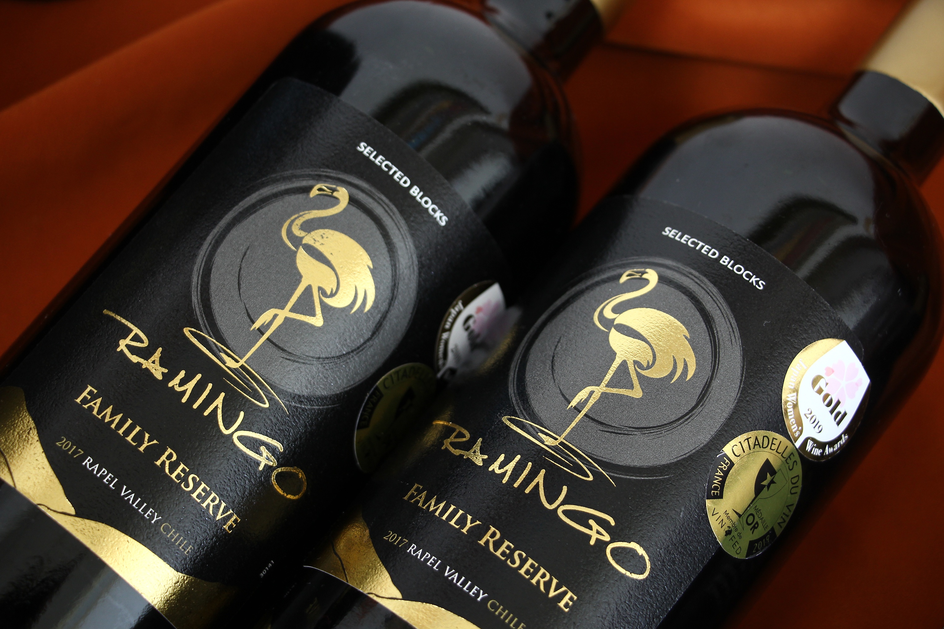 新世纪智利原瓶红酒酒标设计|平面|品牌|shelly杨 - 原创作品 - 站酷