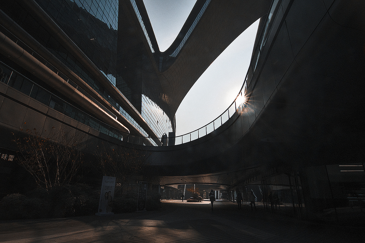 【SKYBRIDGE HQ 天会】