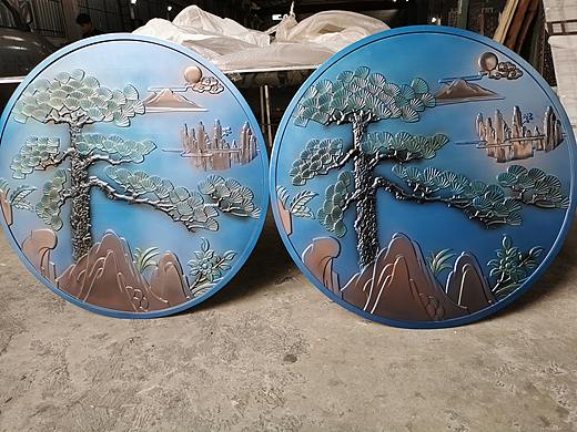 精雕细琢铝板雕刻镂空屏风铝艺浮雕背景墙