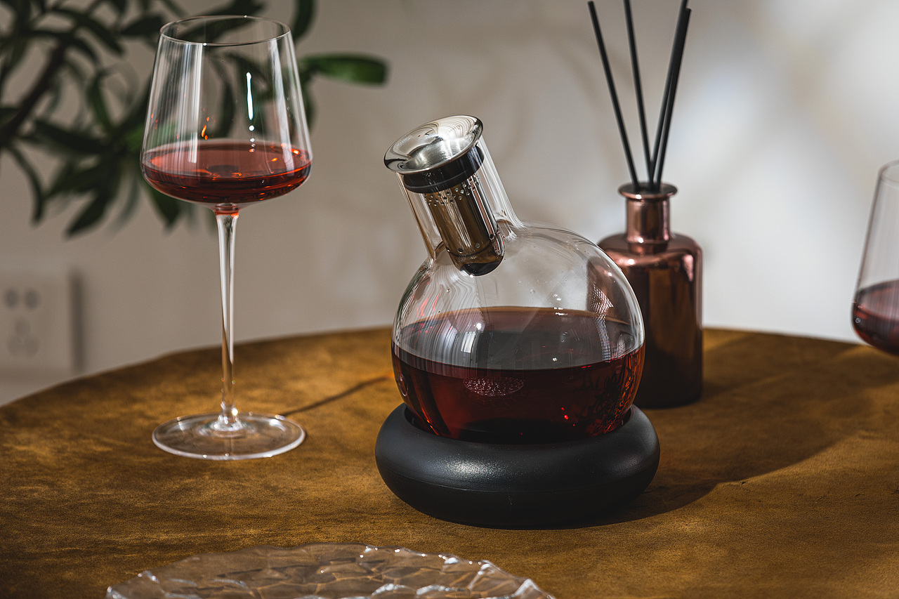 《60 km/h》| 冰镇醒酒器 | 红酒 | 酒杯 | 高脚杯