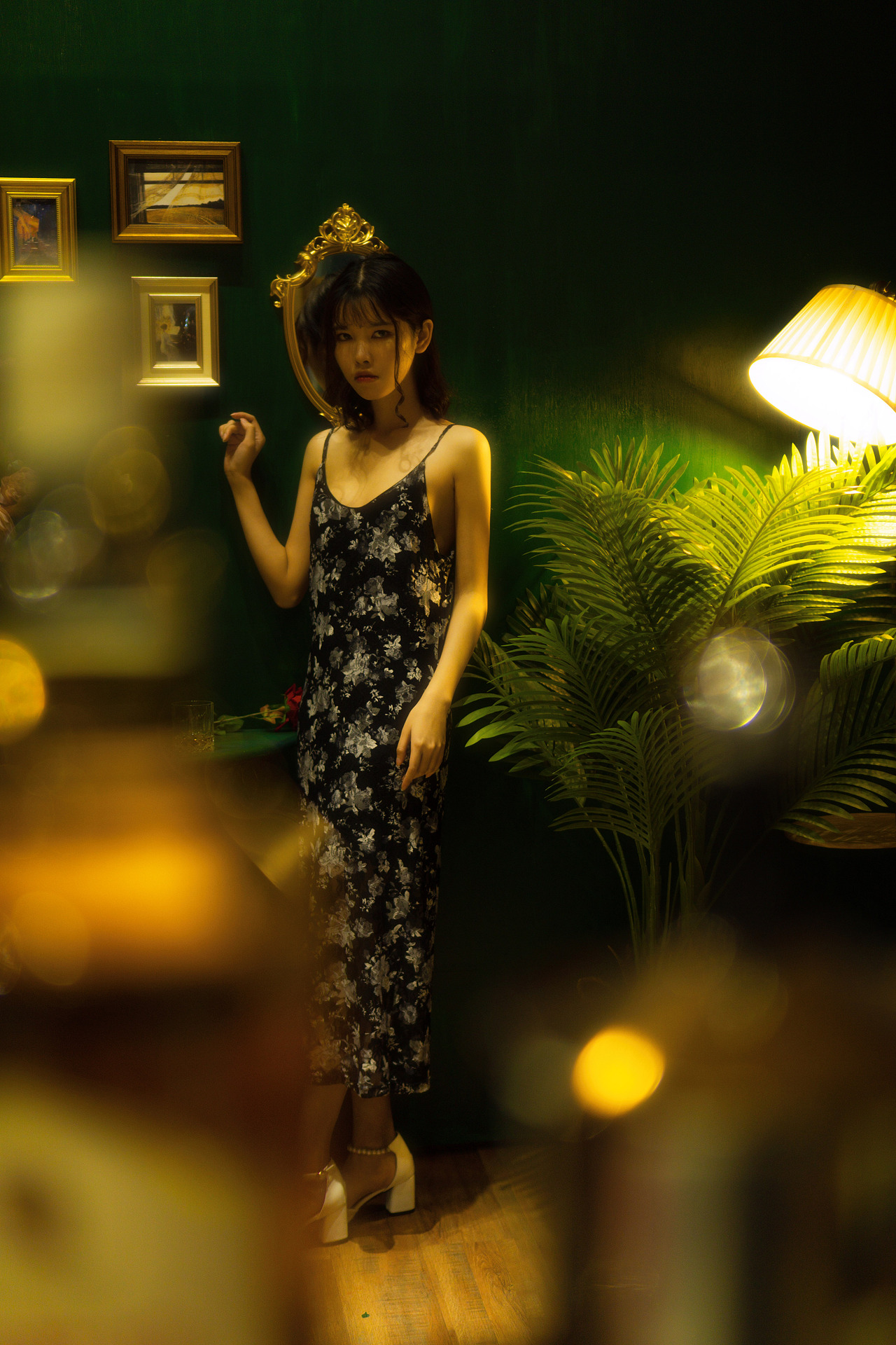 室内复古写真（图ZMzIwNjI5NDAw） - 人像摄影 - 站酷设计师Ali阿丽摄影原创素材 - 站酷ZCOOL