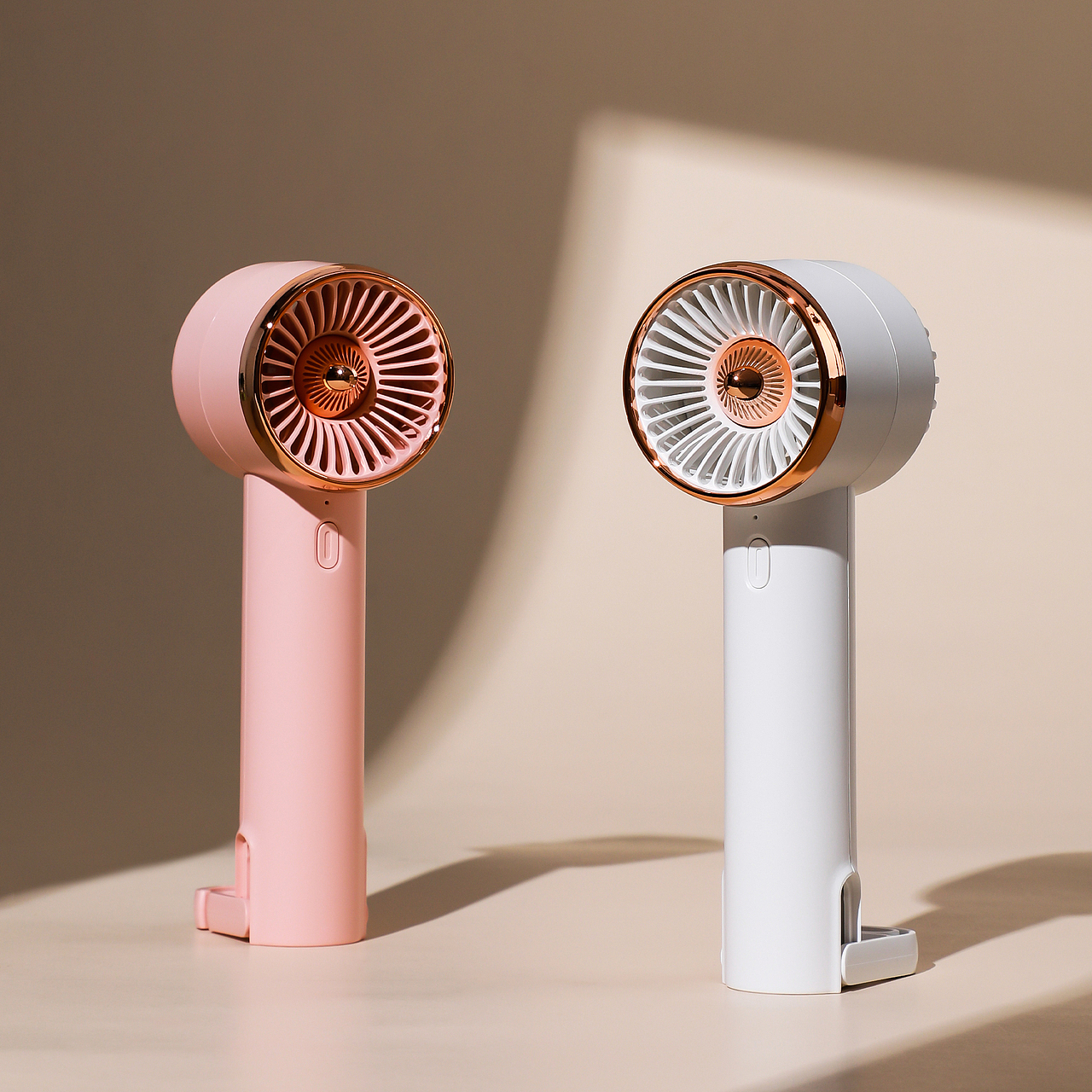 手持风扇/桌面小风扇（图ZMzU3MjUyNTA0） - 产品摄影 - 站酷设计师To1893原创素材 - 站酷ZCOOL