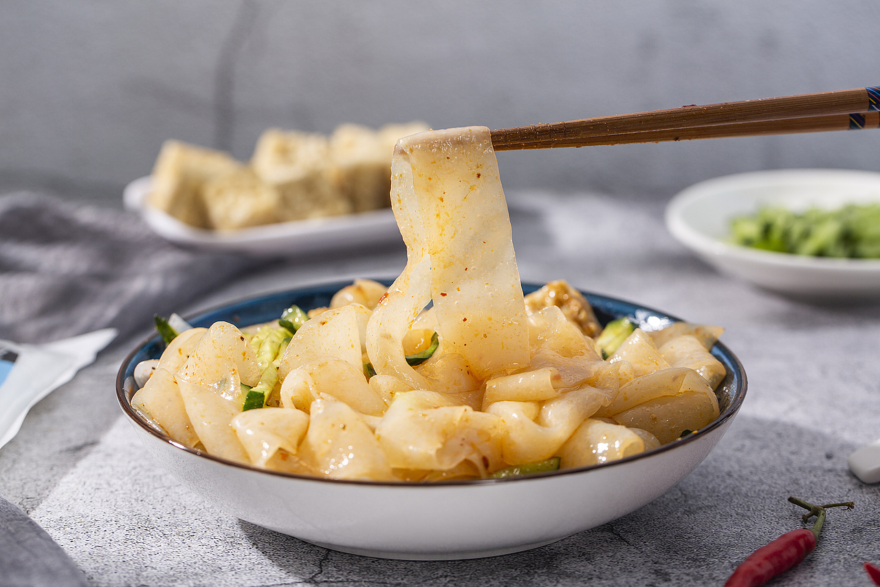 蛮夫极客魔芋凉皮