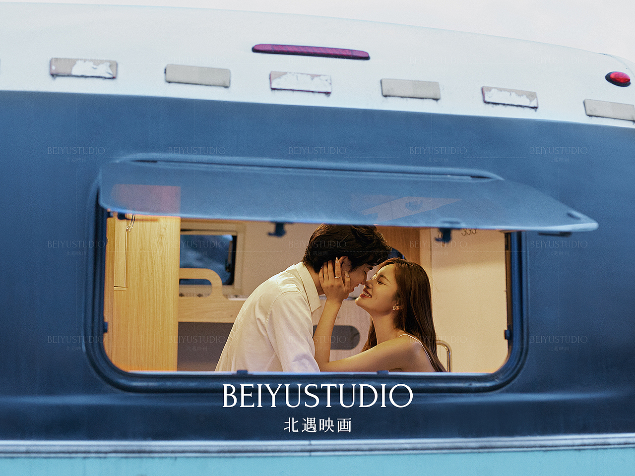 恋恋麓野,爱在夜色中明灭