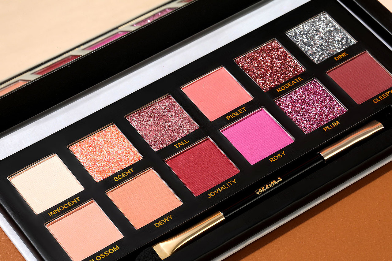 彩妆套装产品拍摄