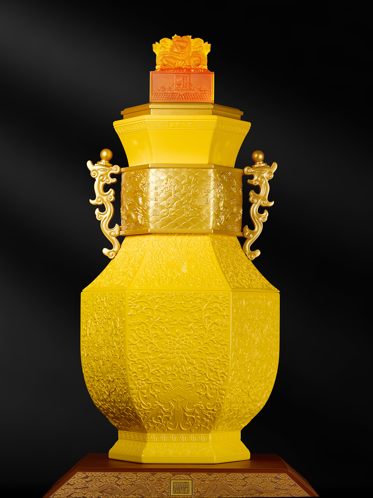 乾隆御品（图ZMzIzOTIzODky） - 产品摄影 - 站酷设计师龙泉摄影原创素材 - 站酷ZCOOL