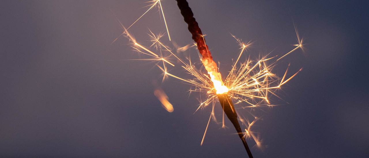 新年小焰火（图ZMzI4MjkzNTg4） - 其他摄影 - 站酷设计师阿修修xiu原创素材 - 站酷ZCOOL