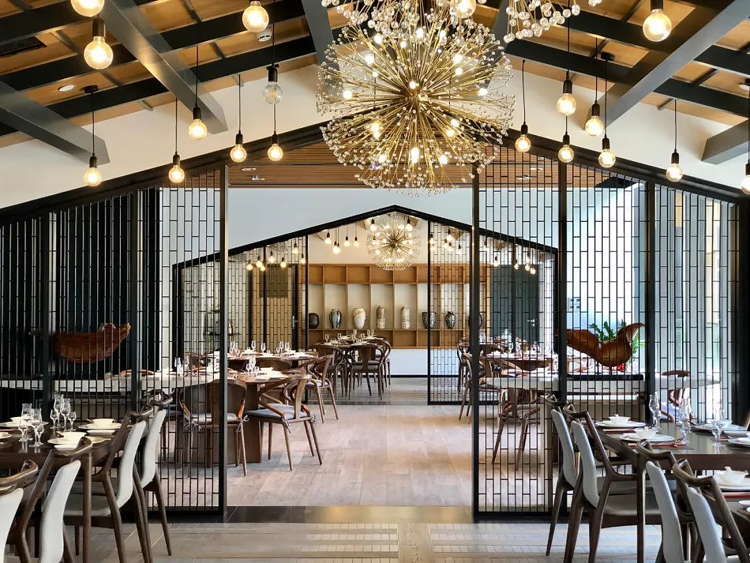 真正纯大楼二层:诚意餐厅