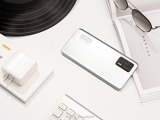 realme GT Neo 极客银