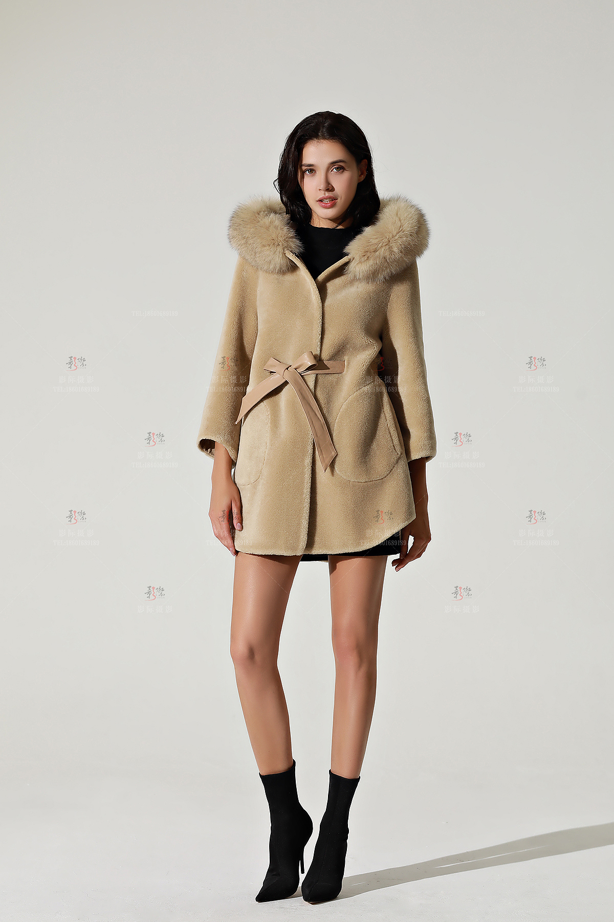 服装模特拍摄 女装外模 毛呢大衣服装网店上新图片网拍