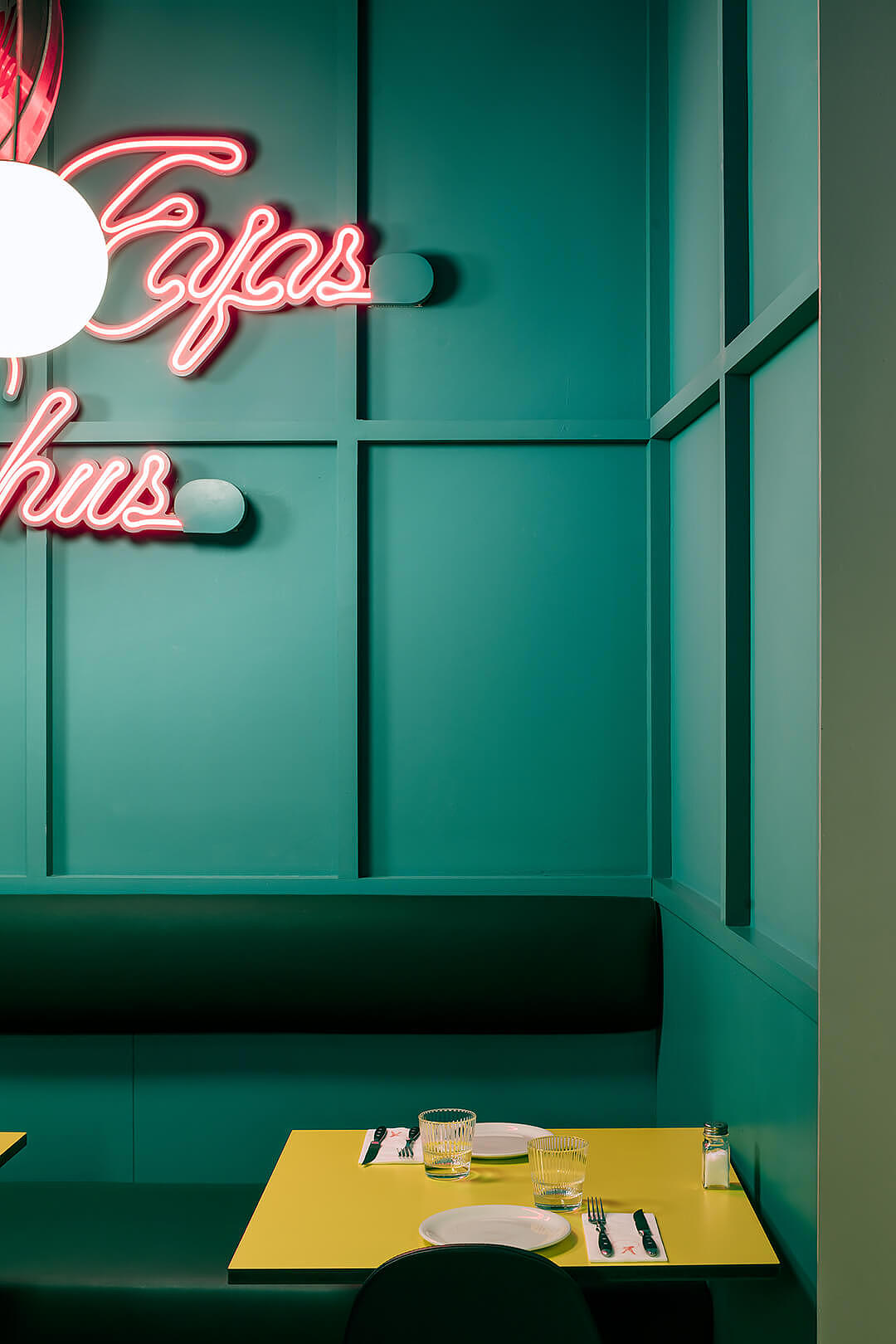 成都餐厅设计丨街头文化特色餐厅设计装修丨川颂装饰（图ZMjYwMTg5NzEy） - 酒店餐饮设计 - 站酷设计师成都餐厅创新设计原创素材 - 站酷ZCOOL