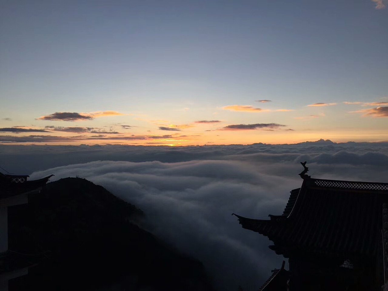 2023鸡峰山游玩攻略,晨起登上山顶，云雾环绕，如...【去哪儿攻略】