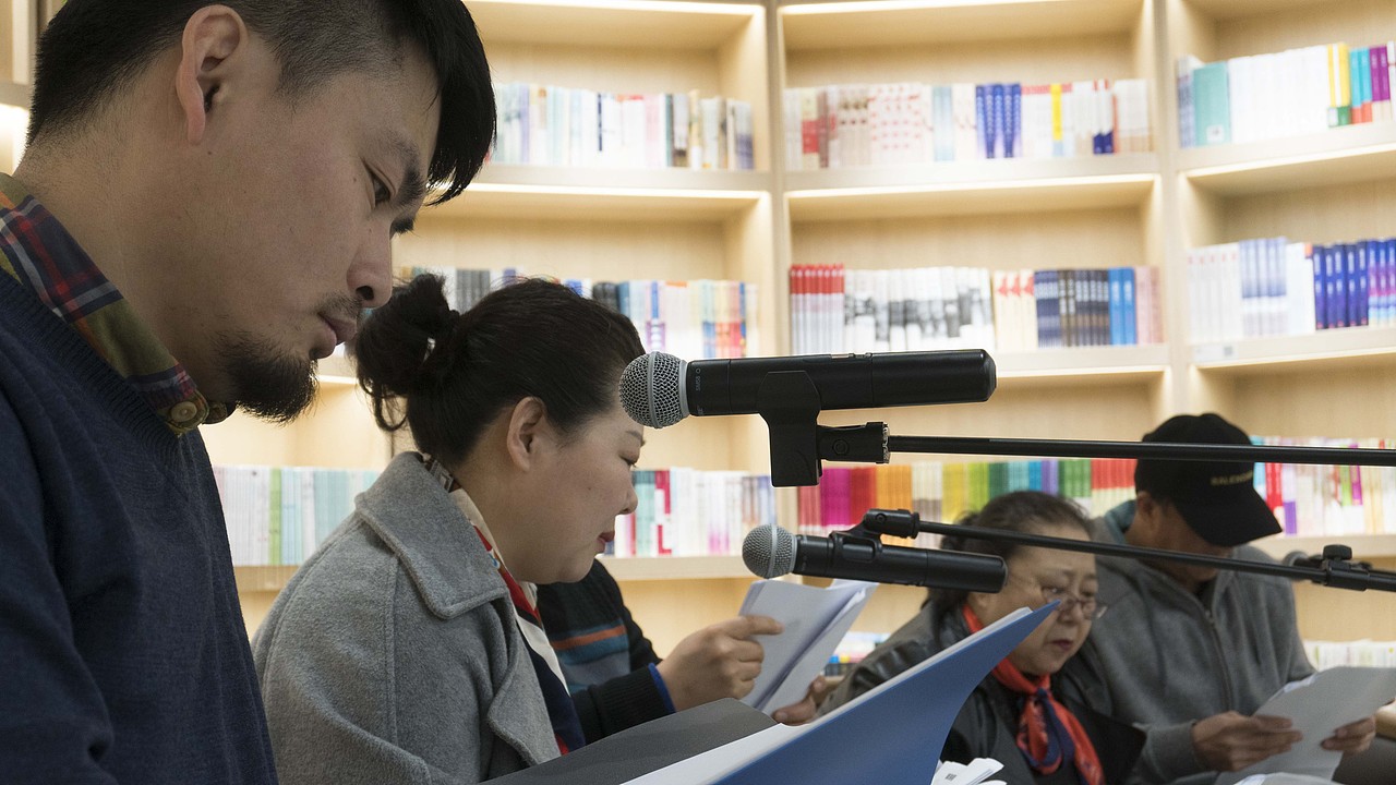 独幕剧《上了锁的箱子》-谷小松频道