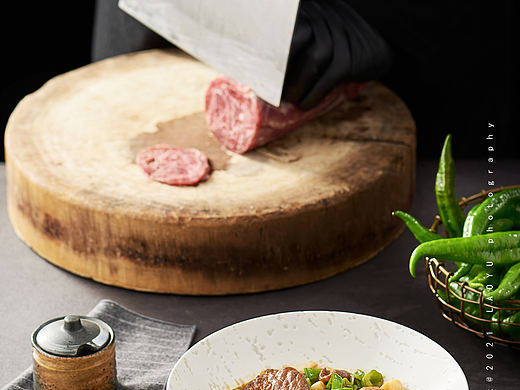 一碗老黄牛炒肉面|面战品牌升级|苏州老鱼美食美学