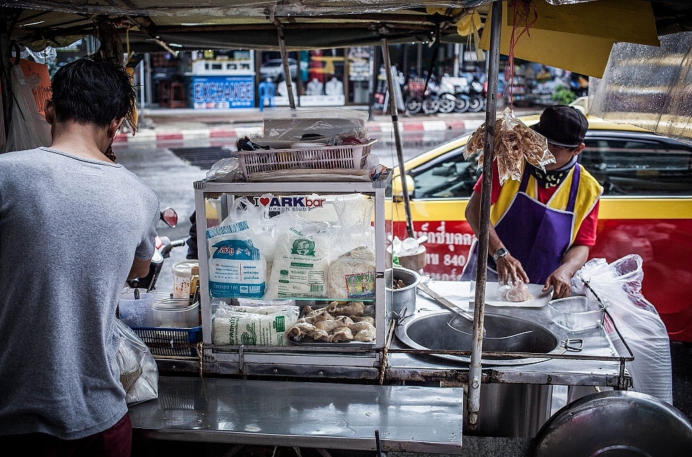 曼谷街头（图ZMjUxNjE4MzMy） - 人文/纪实摄影 - 站酷设计师达尔达尼洋原创素材 - 站酷ZCOOL