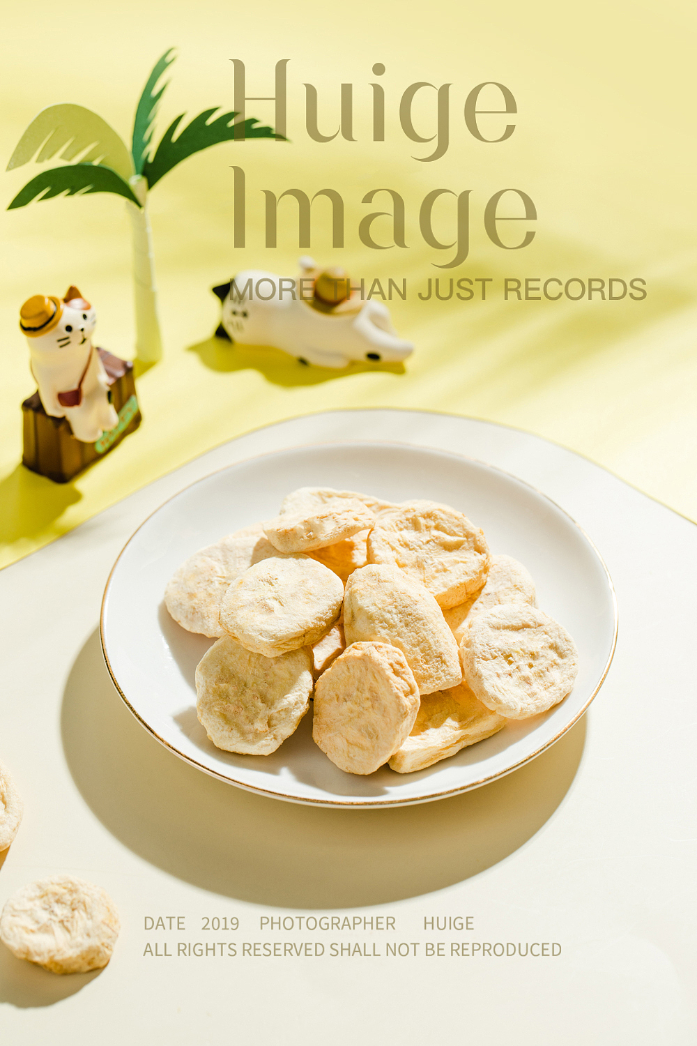 吸猫少女&灰格冻果干拍摄（图ZMTgxMzgxNDU2） - 产品摄影 - 站酷设计师灰格影像原创素材 - 站酷ZCOOL