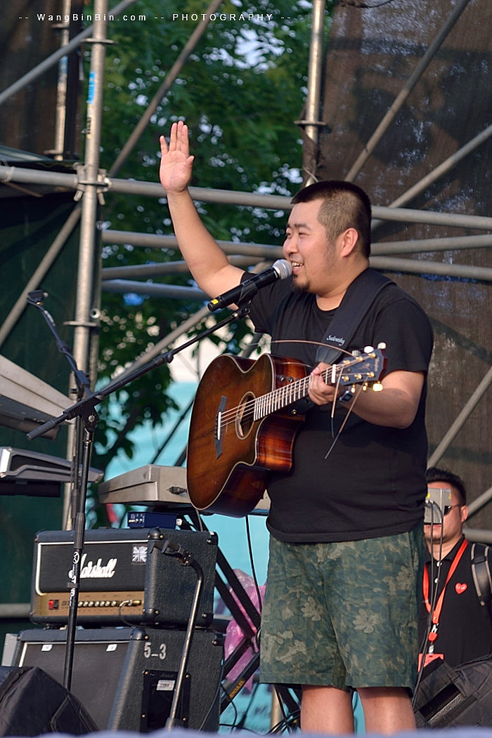 2015优放音乐节——宋冬野（图ZMjc2NzYyMDQ=） - 人文/纪实摄影 - 站酷设计师binbin5s原创素材 - 站酷ZCOOL