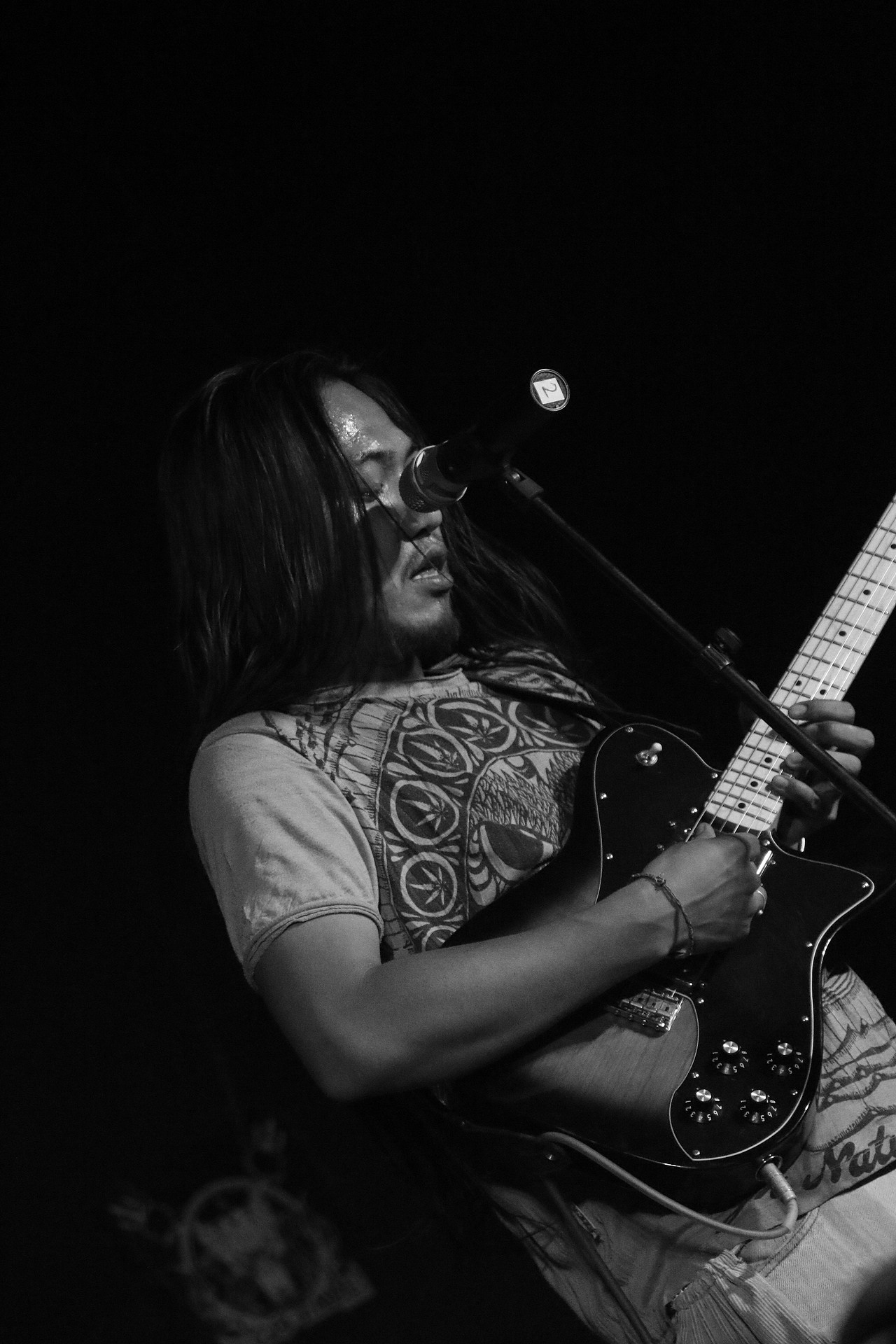 第一次拍这些个皂片(蒙古族摇滚乐队)