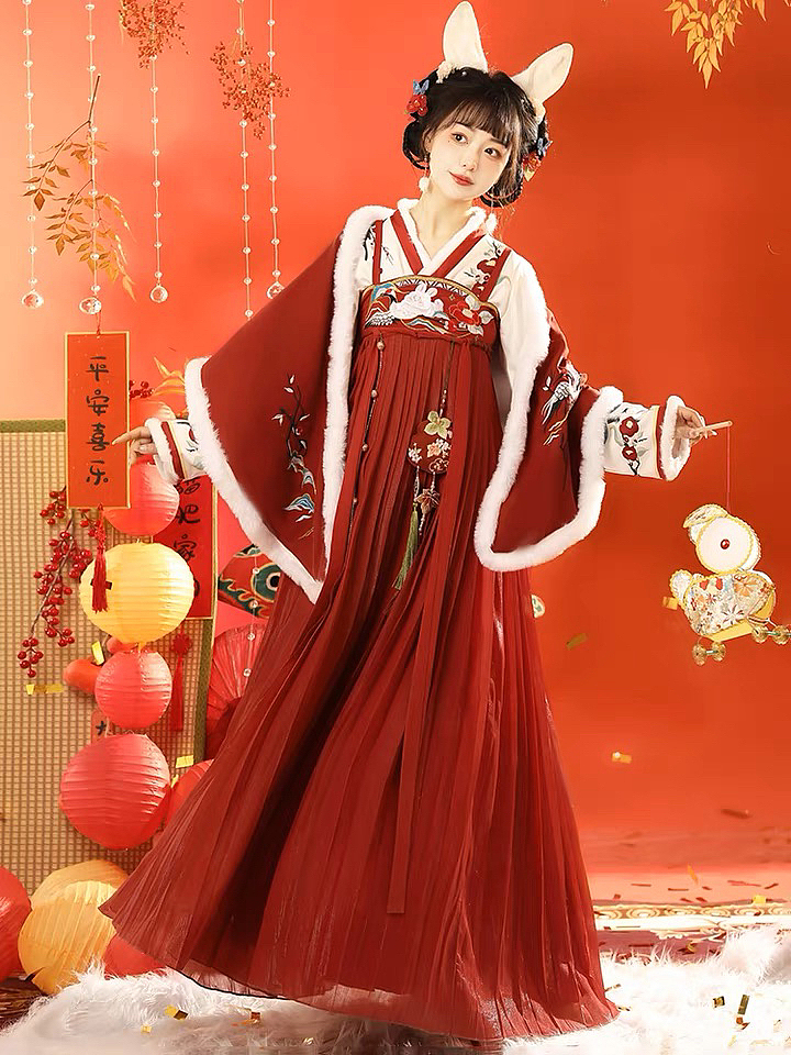 山茶鹿鹤汉服设计
