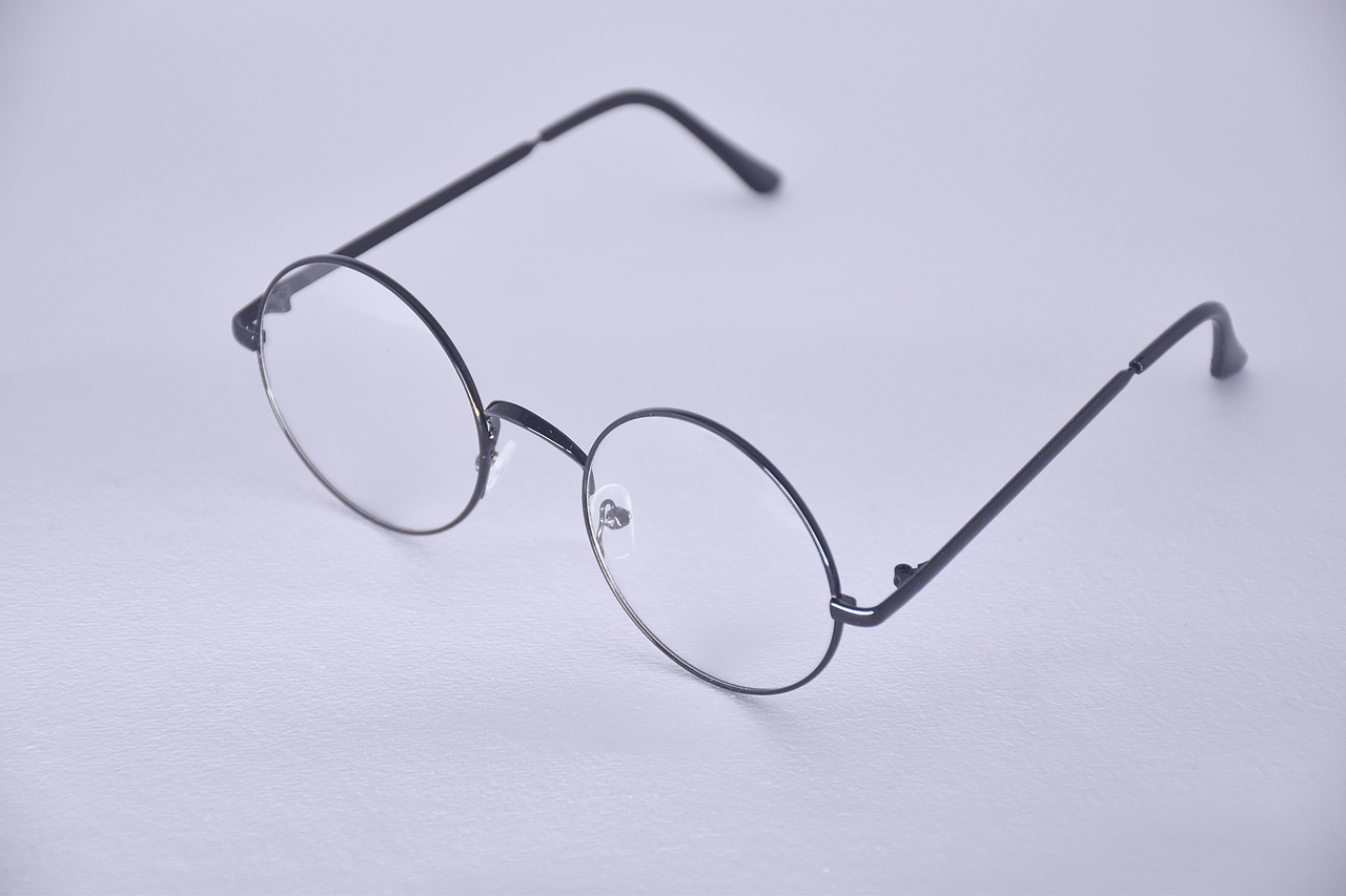 攝影-眼鏡（圖ZMjEwMzM5MzQw） - 時尚/藝術(shù)攝影 - 站酷設(shè)計師瓜子金原創(chuàng)素材 - 站酷ZCOOL