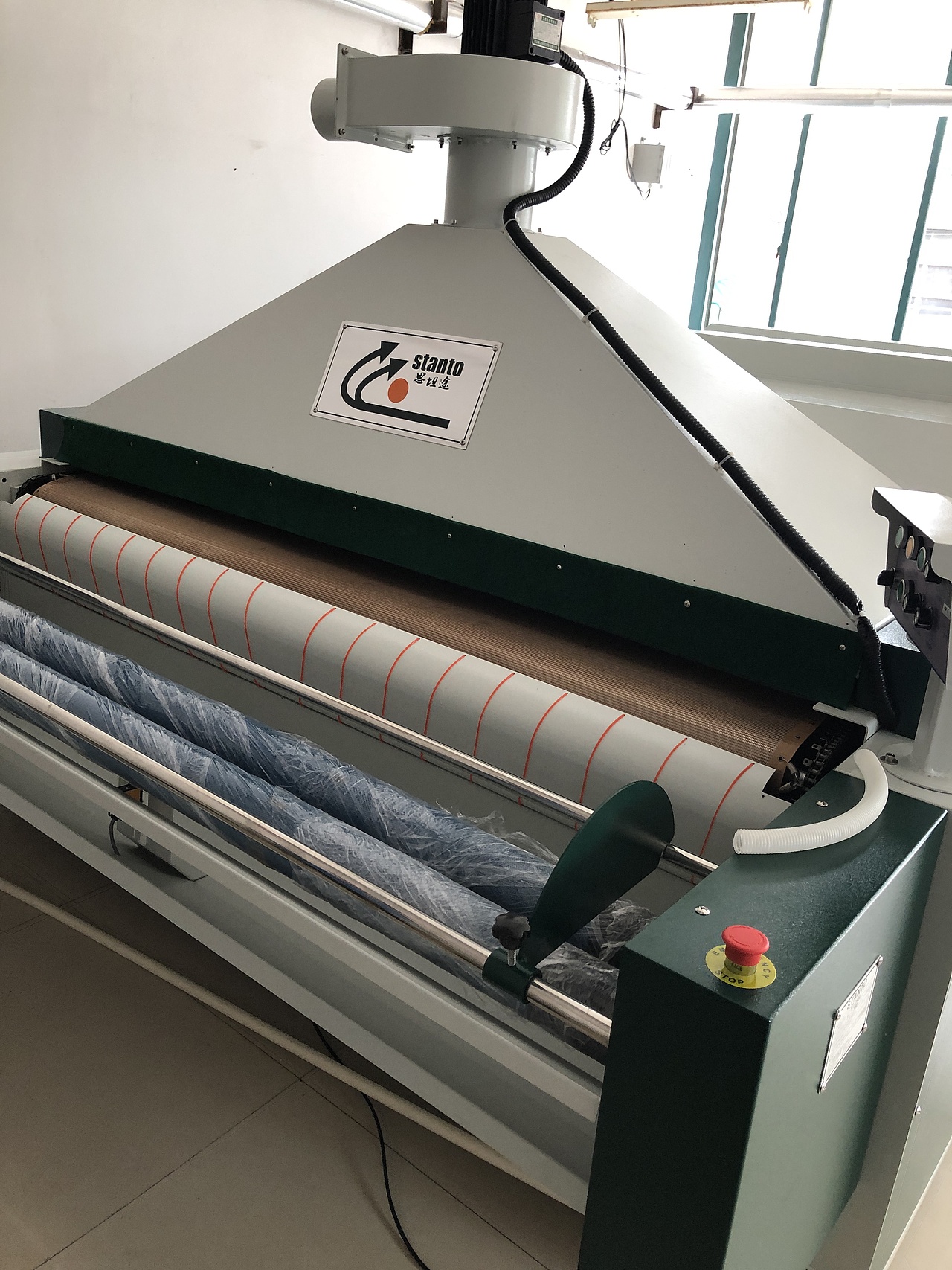 面料缩水机服装厂面料预缩定型机布料缩水定型机