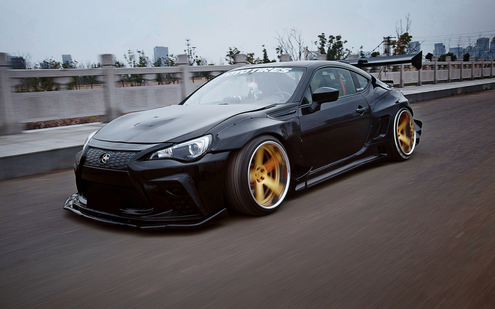 斯巴鲁brz 火箭兔三代宽体