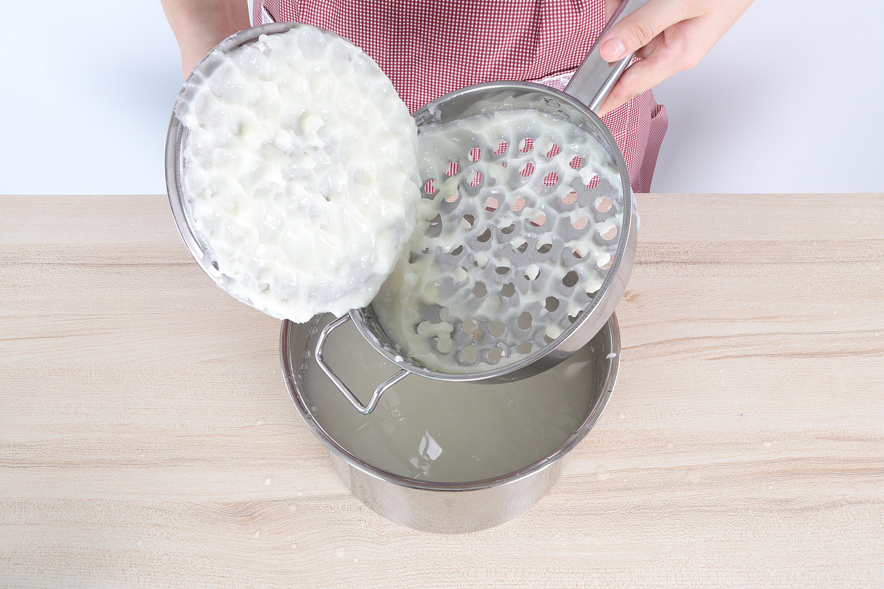 C02-烹饪用具\V58漏鱼勺广告图