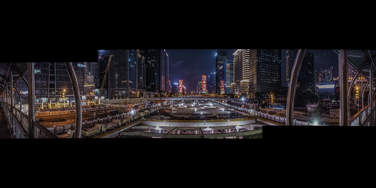 徘徊在路上的