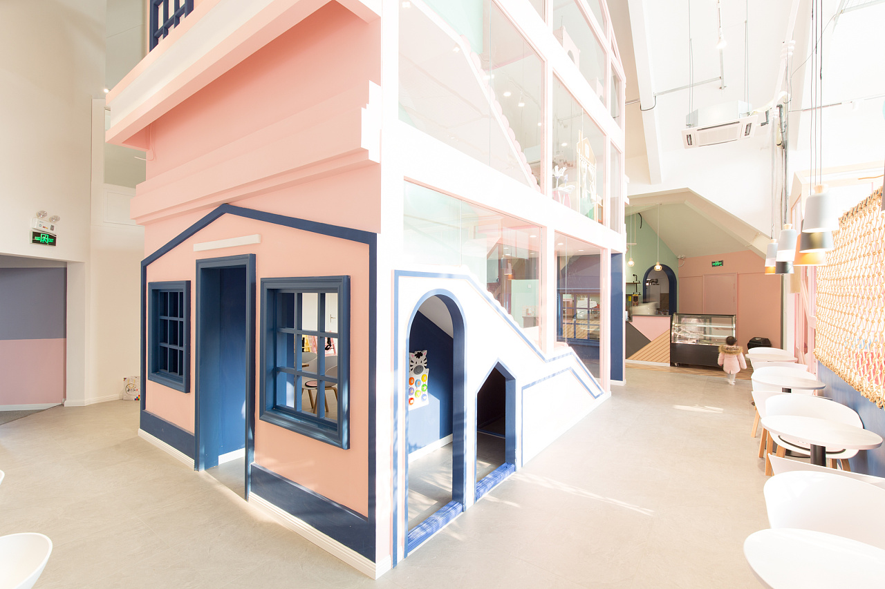 艺科设计|青岛亲子咖啡厅设计—娱乐性的儿童空间设计