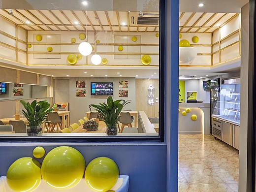 麻辣烫中的后起之秀--余小胖麻辣烫