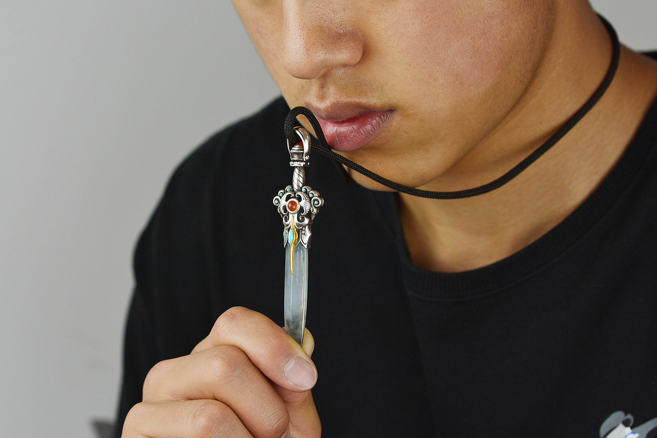 设计师作品|翡翠莫邪剑（图ZMjU0ODYzMjM2） - 首饰设计 - 站酷设计师天使原创珠宝设计原创素材 - 站酷ZCOOL