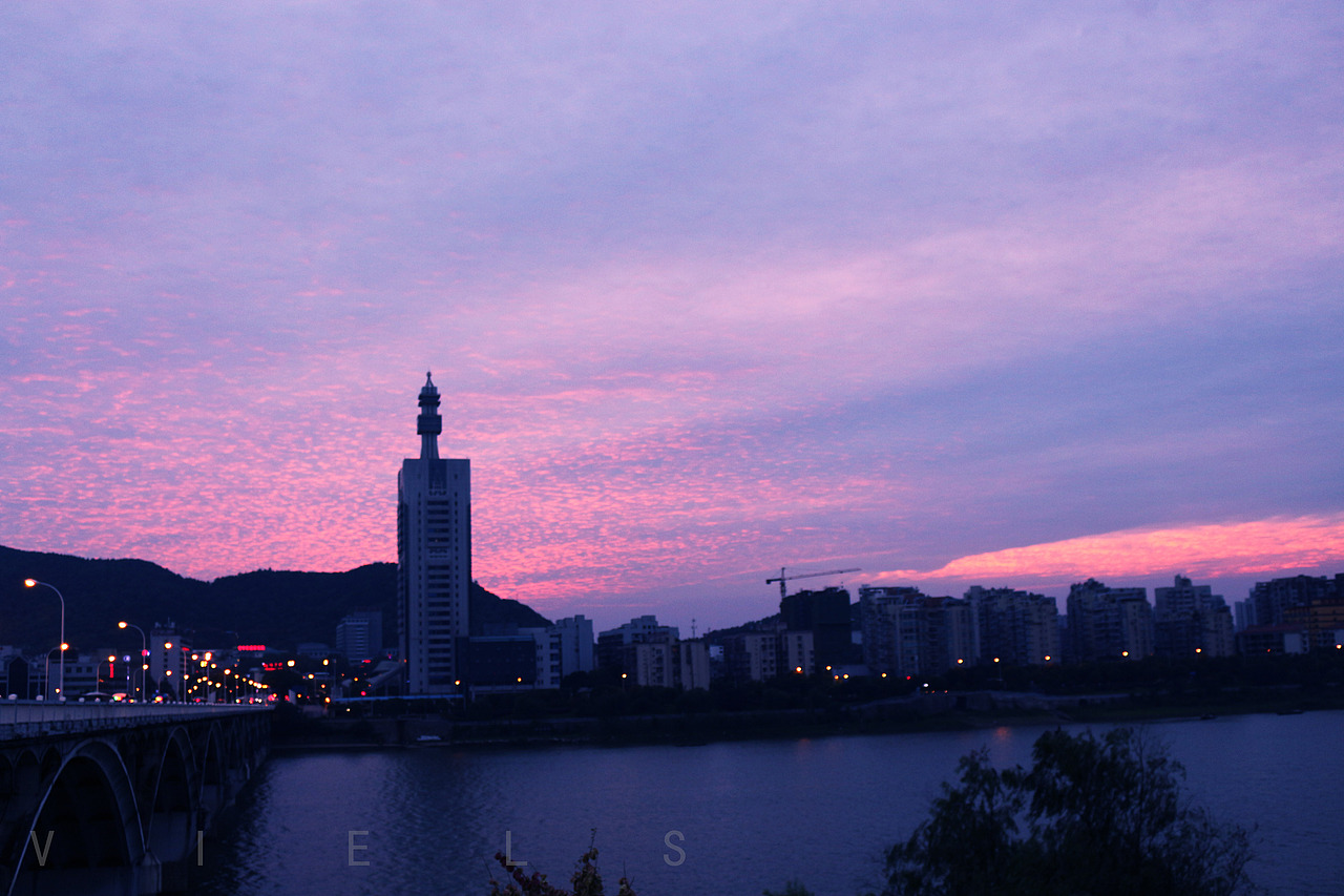夜景湘江（图ZMzQxNDEwMzI=） - 风光摄影 - 站酷设计师Vie谨原创素材 - 站酷ZCOOL