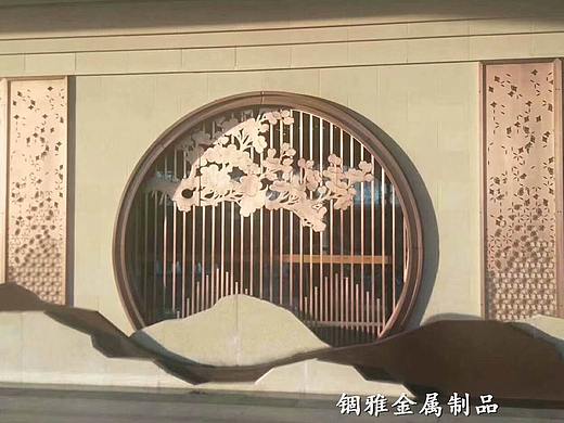 咖啡色铝板雕刻屏风，铝艺雕刻咖啡色镂空花格屏风