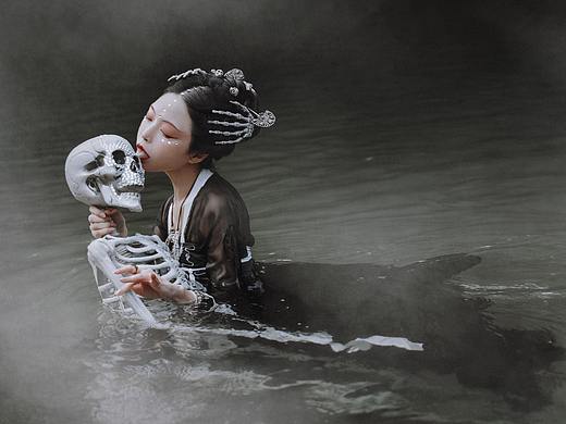 【白骨精】