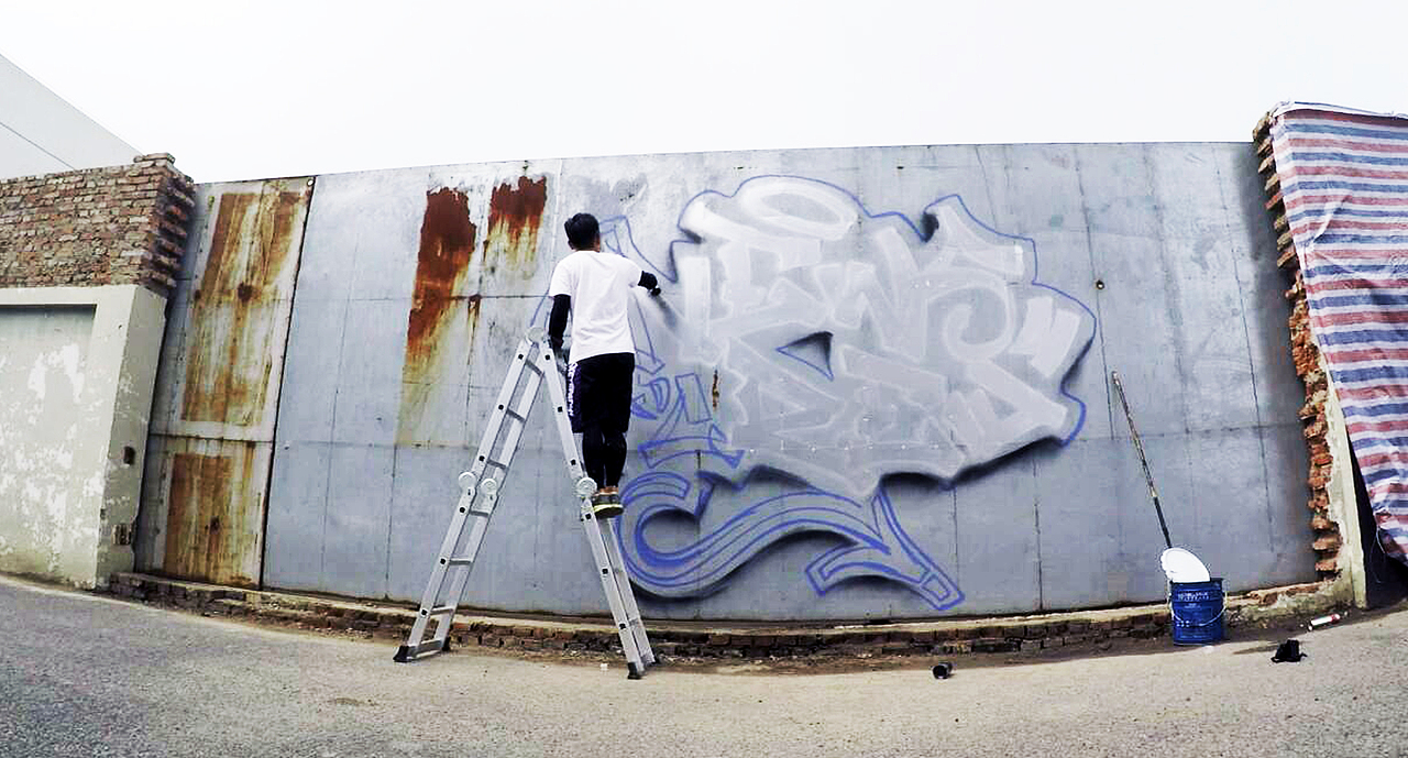 最热的不是天气，而是我们的热爱___街头涂鸦_NEWSCREW（图ZMTY4MDE5ODMy） - 新锐潮流插画 - 站酷设计师北京街头涂鸦团队原创素材 - 站酷ZCOOL